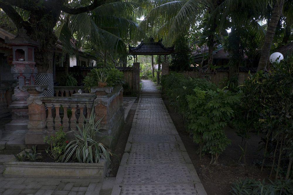 Segara Anak Bungalow & Restaurant Kuta  Eksteriør billede