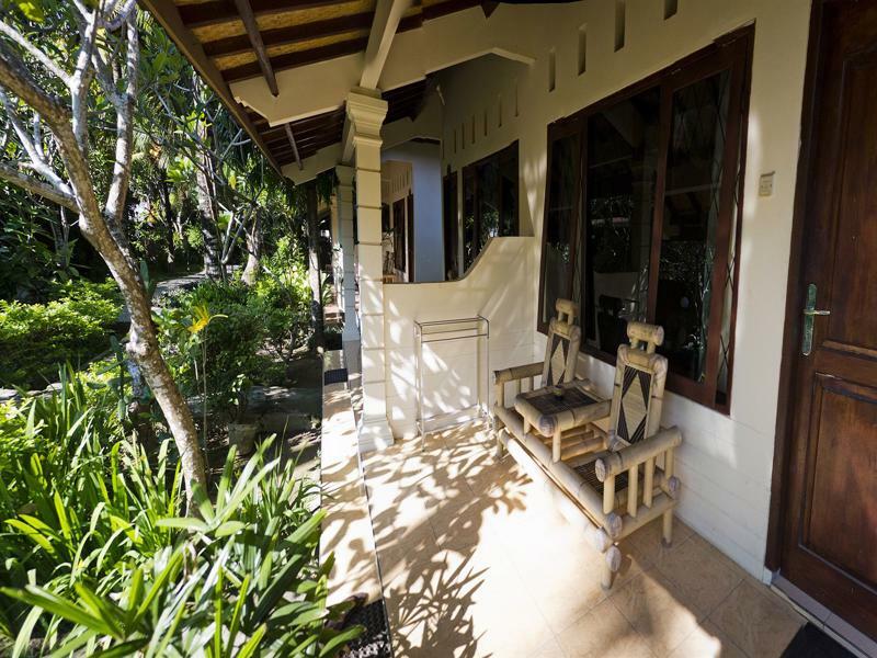 Segara Anak Bungalow & Restaurant Kuta  Eksteriør billede
